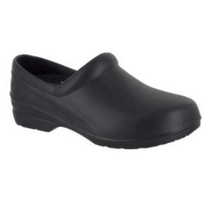 Easy WORKS by Easy Street Kris Women's Slip-Resistant Slip-on Shoe NWT